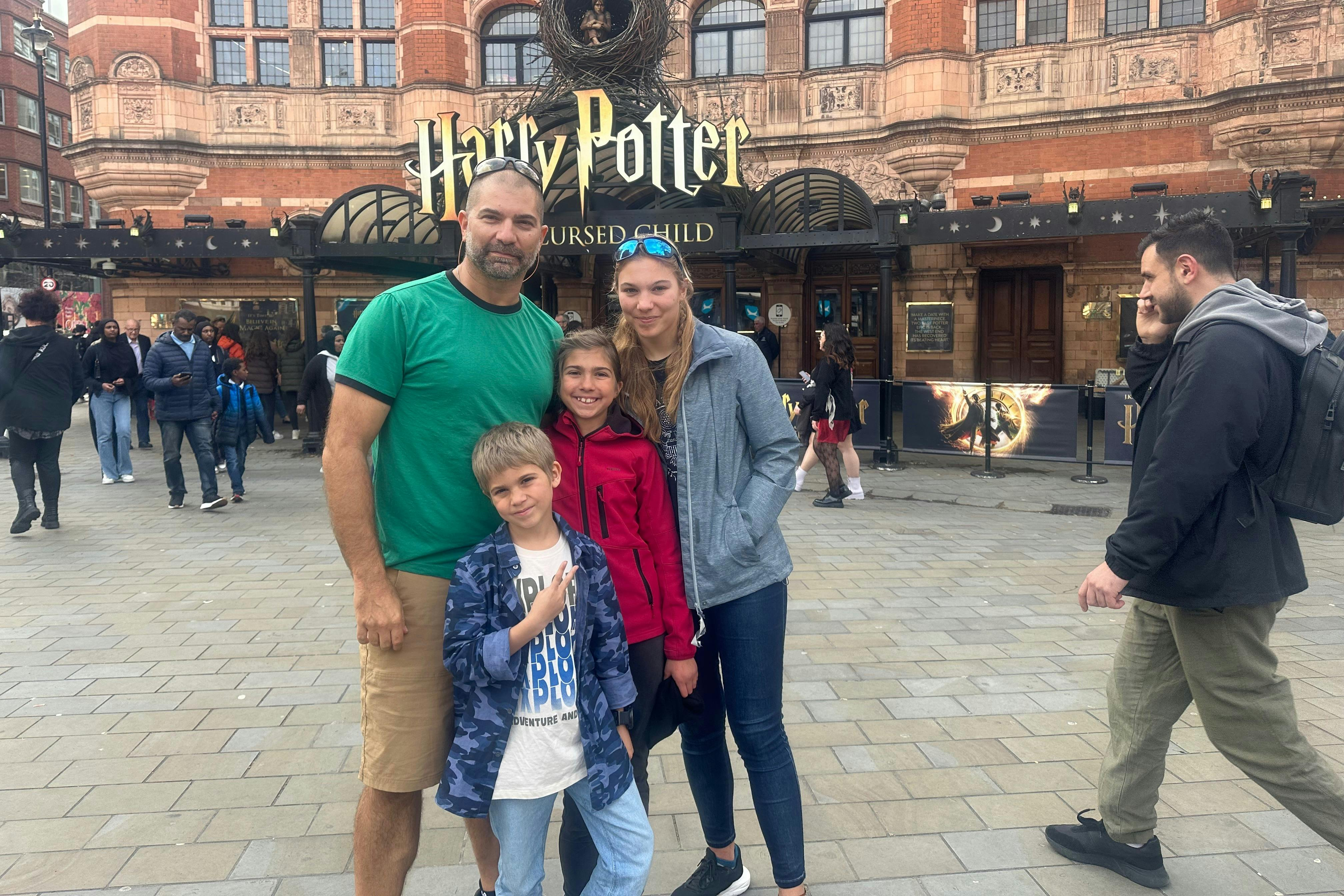 London: Harry Potter Private Black Cab Tour + Hotel Transfers - Photo 1 of 5